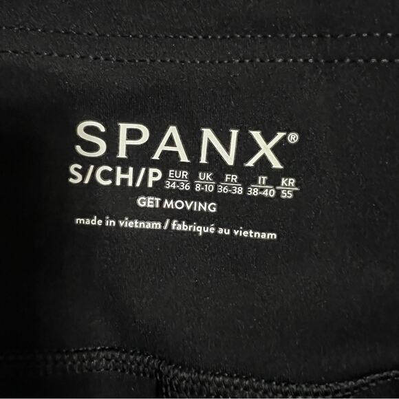 SPANX: THE GET MOVING PLEATED SKORT, 14" - VERY BLACK - Picture 13 of 15